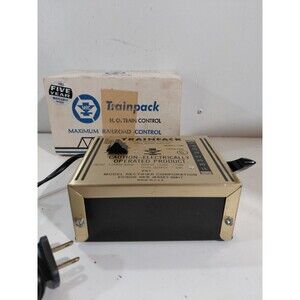 MRC Model 100 DC/AC HO Gauge Model Railroad Electric Train Transformer w/Box